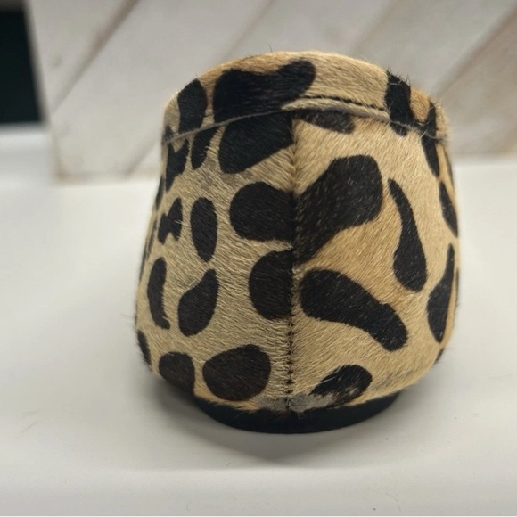 🌼 Me Too Flats Cow Fur- 8.5W C2-010 - Picture 4 of 7